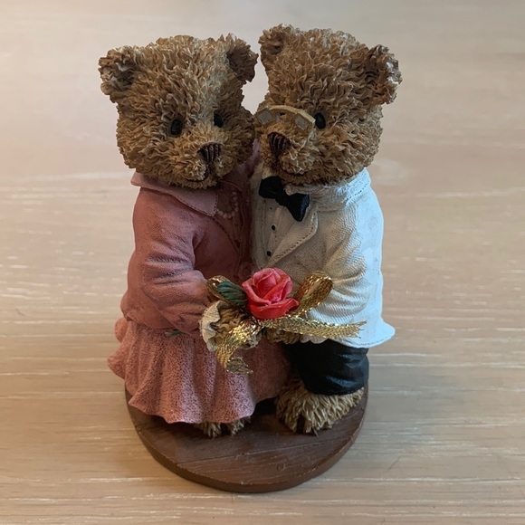 WINDSOR BEARS of Cranbury commons 50th Anniversary Waltz figurine good condition - Picture 1 of 4